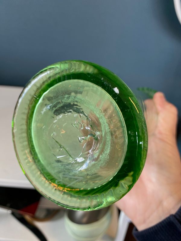 Biedermeier-vase i grønt glass