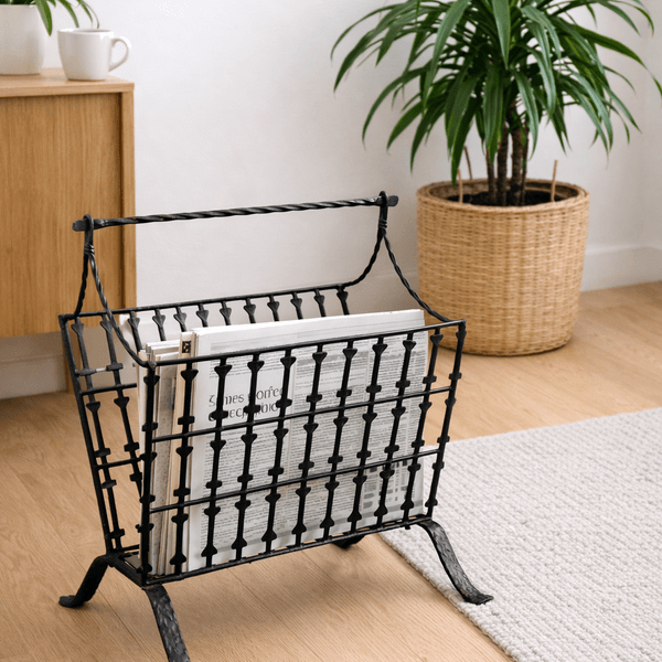 Hovedbilde Aviskurv i smijern